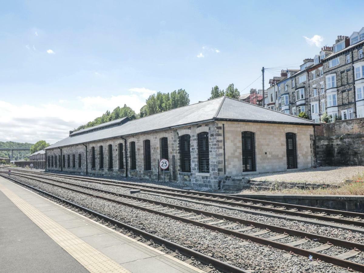Olton Hall Engine Shed Уитби Екстериор снимка
